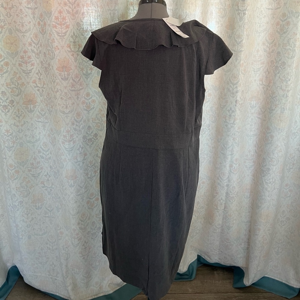 Plus size Spense Ruffle-Front Dress - Picture 4 of 8